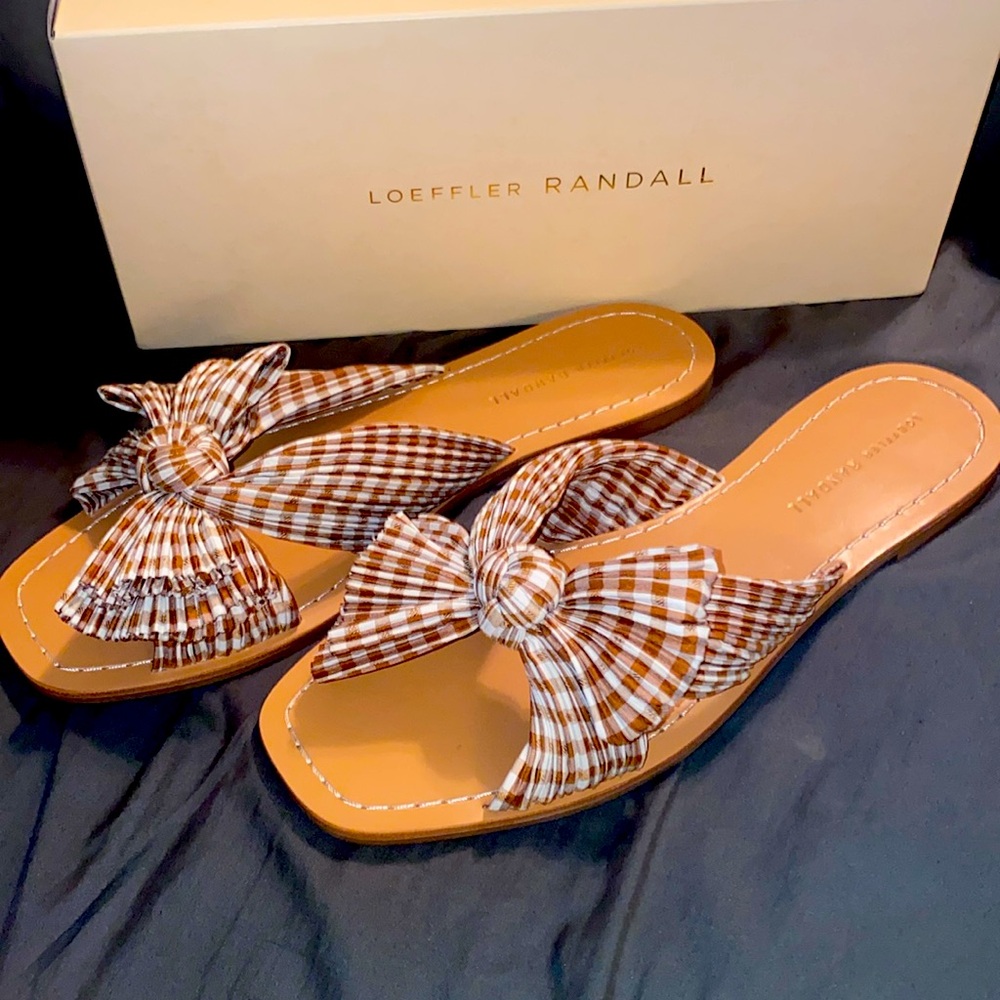 New! Loeffler Randall RIMA PLEATED KNOT FLAT SANDAL (fall sandals 🍂🍂🧡)